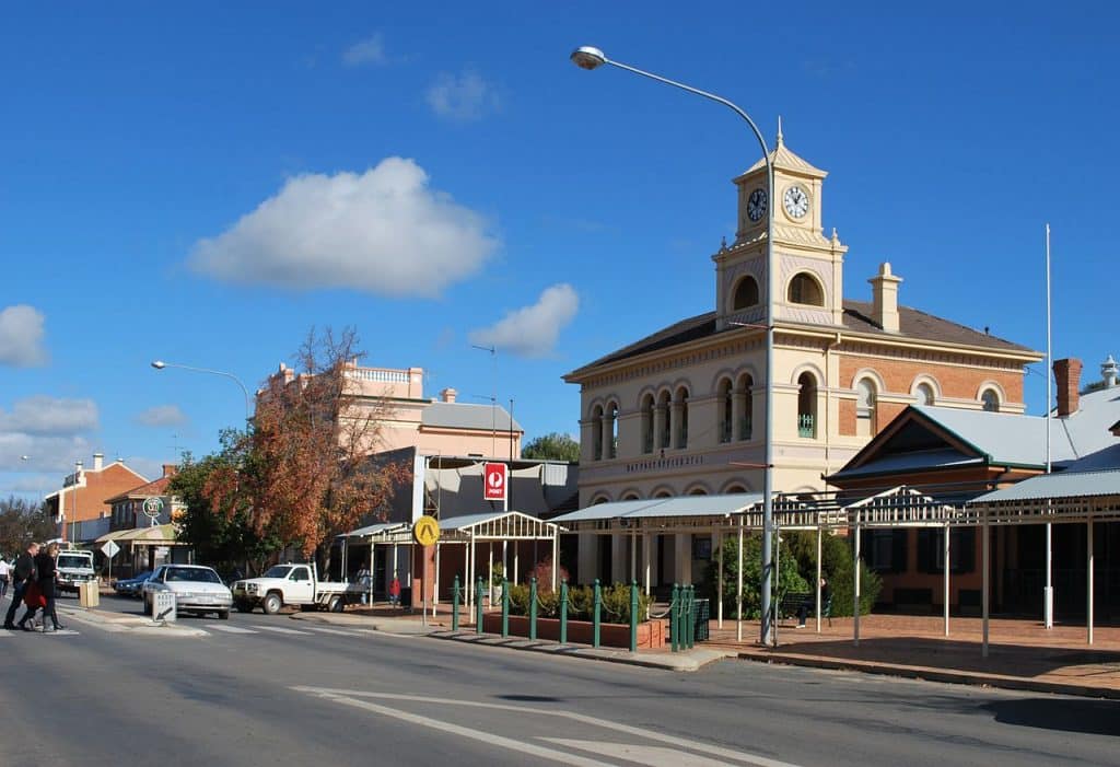 Sydney to Hay Removalists