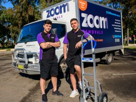 Might Mouse Moving Truck - ZOOM Removals