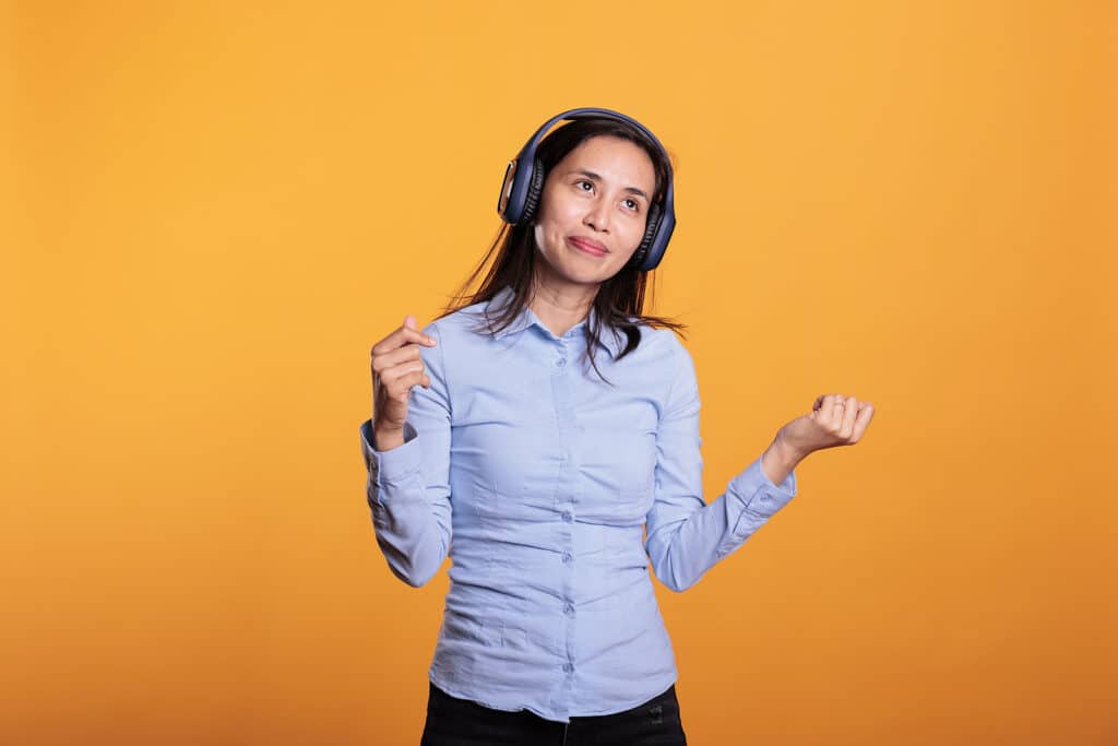 Woman-Listening-to-moving-songs